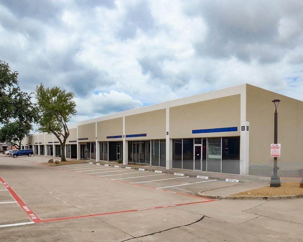 Jupiter Commerce Center photo 2
