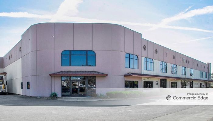 Warehouse Space for Rent at 715 Southpoint Blvd Petaluma, CA 94952 - #4