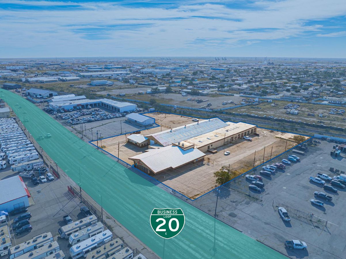 Storefront and Warehouse on Business I-20 photo 4
