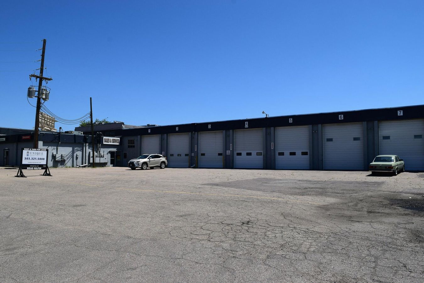 7 Bay Truck Maintenance/Warehouse Bldg with Yard photo 1