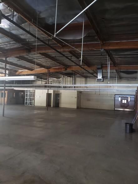 ***First 3 months of rent at $1.00 psf*** 5661 Sepulveda Blvd photo 4