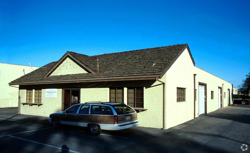 Flex Property For Lease photo 2
