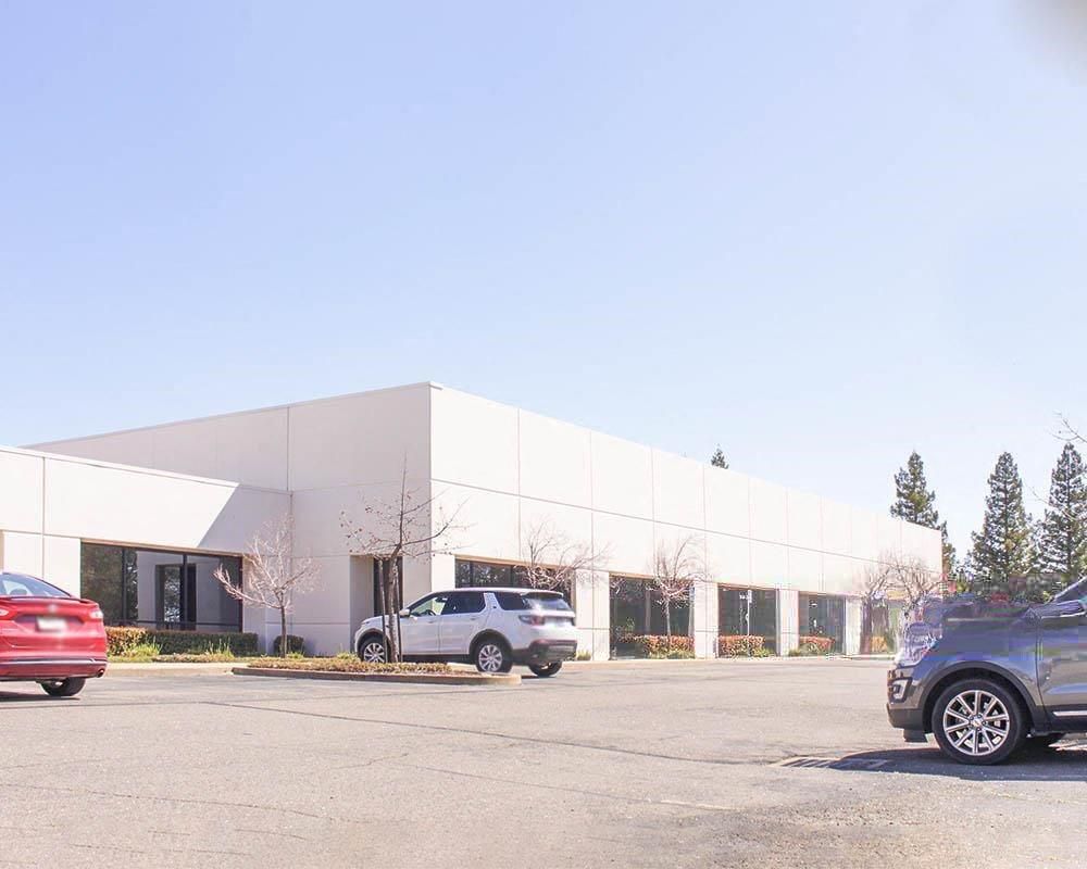 535 Menlo Drive photo 1