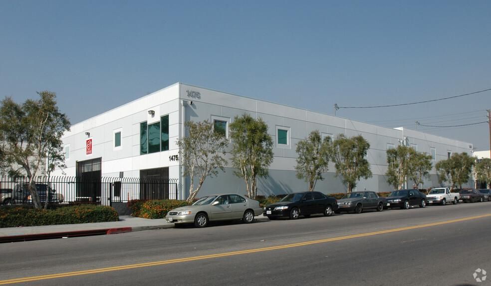 1475 Long Beach Ave photo 2