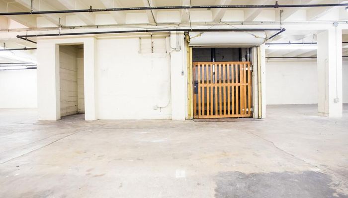 Warehouse Space for Rent at 718 Gladys Ave Los Angeles, CA 90021 - #4