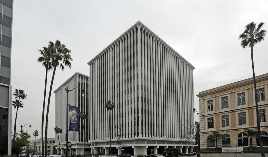 FOR SUBLEASE: Beverly Hills Office