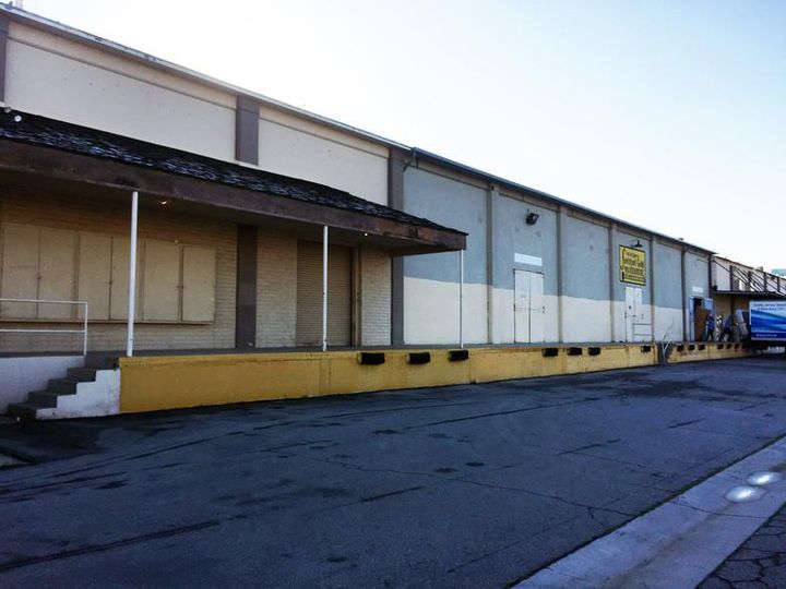 Office/Warehouse with Rail 424-428 California Ave