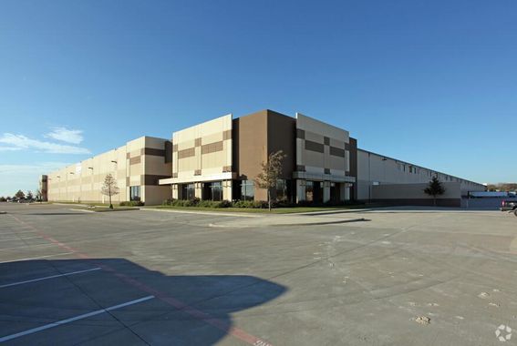 Crossroads Trade Center Building 1 1221 E Centre Park Blvd