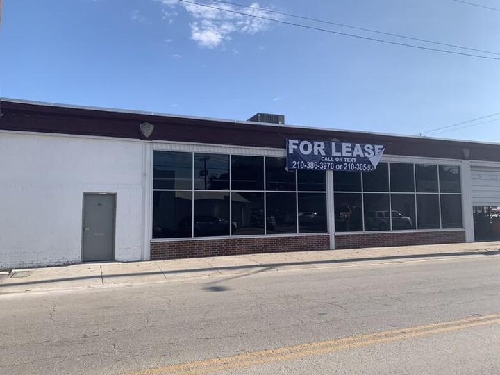 701 N Alamo St