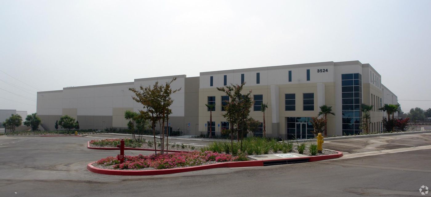 Bldg E photo 1