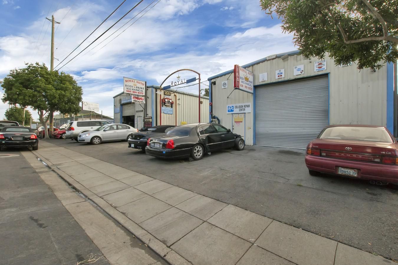 Royal Autobody & Repair Center photo 3