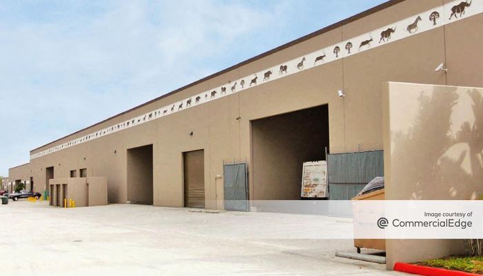 Warehouse Space for Rent at 1885 South Vineyard Avenue Ontario, CA 91761 - #4