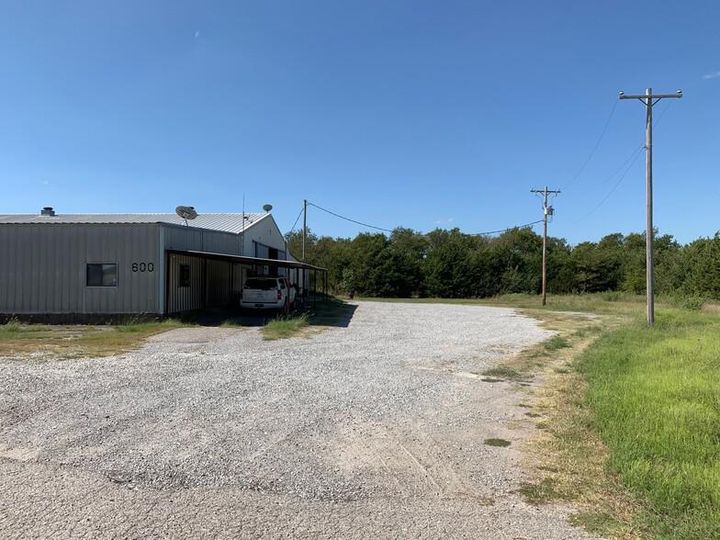 600 S US 69