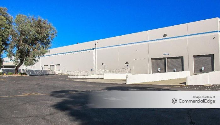 Warehouse Space for Rent at 27727 Avenue Scott Santa Clarita, CA 91355 - #4