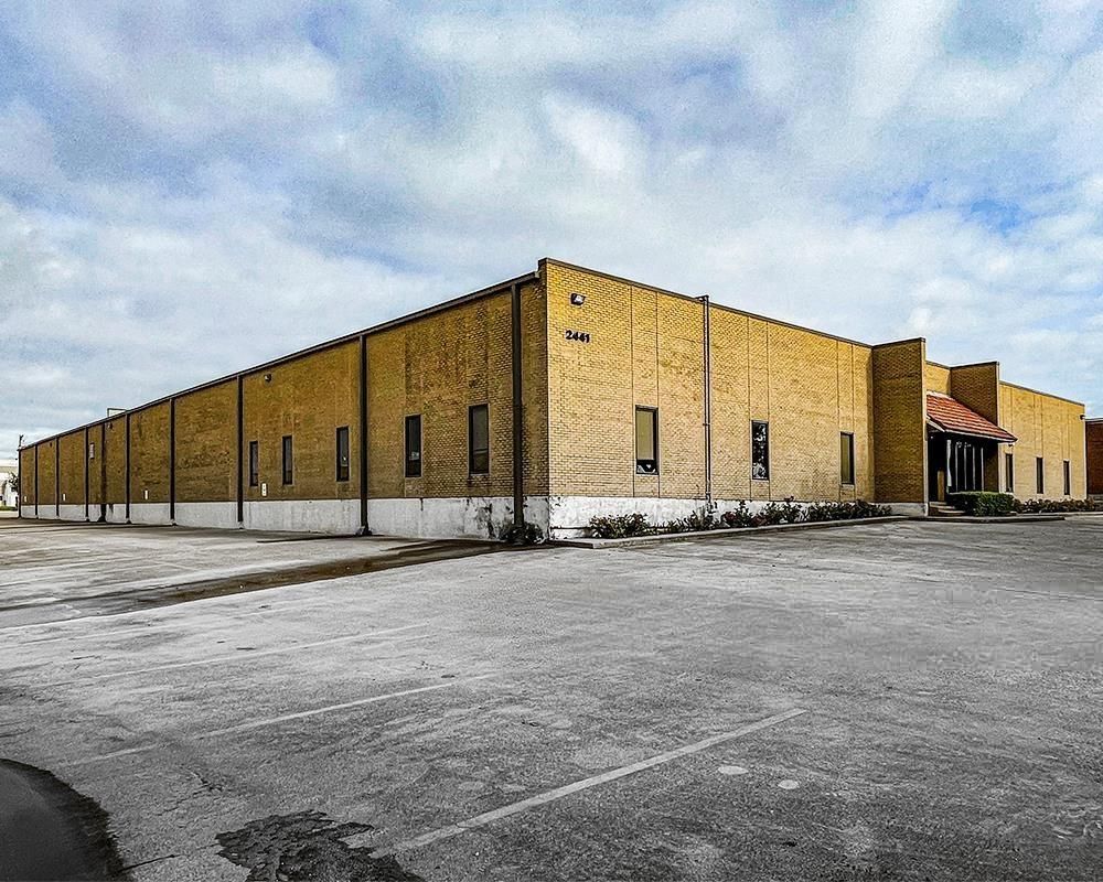 2441 Midway Road photo 2