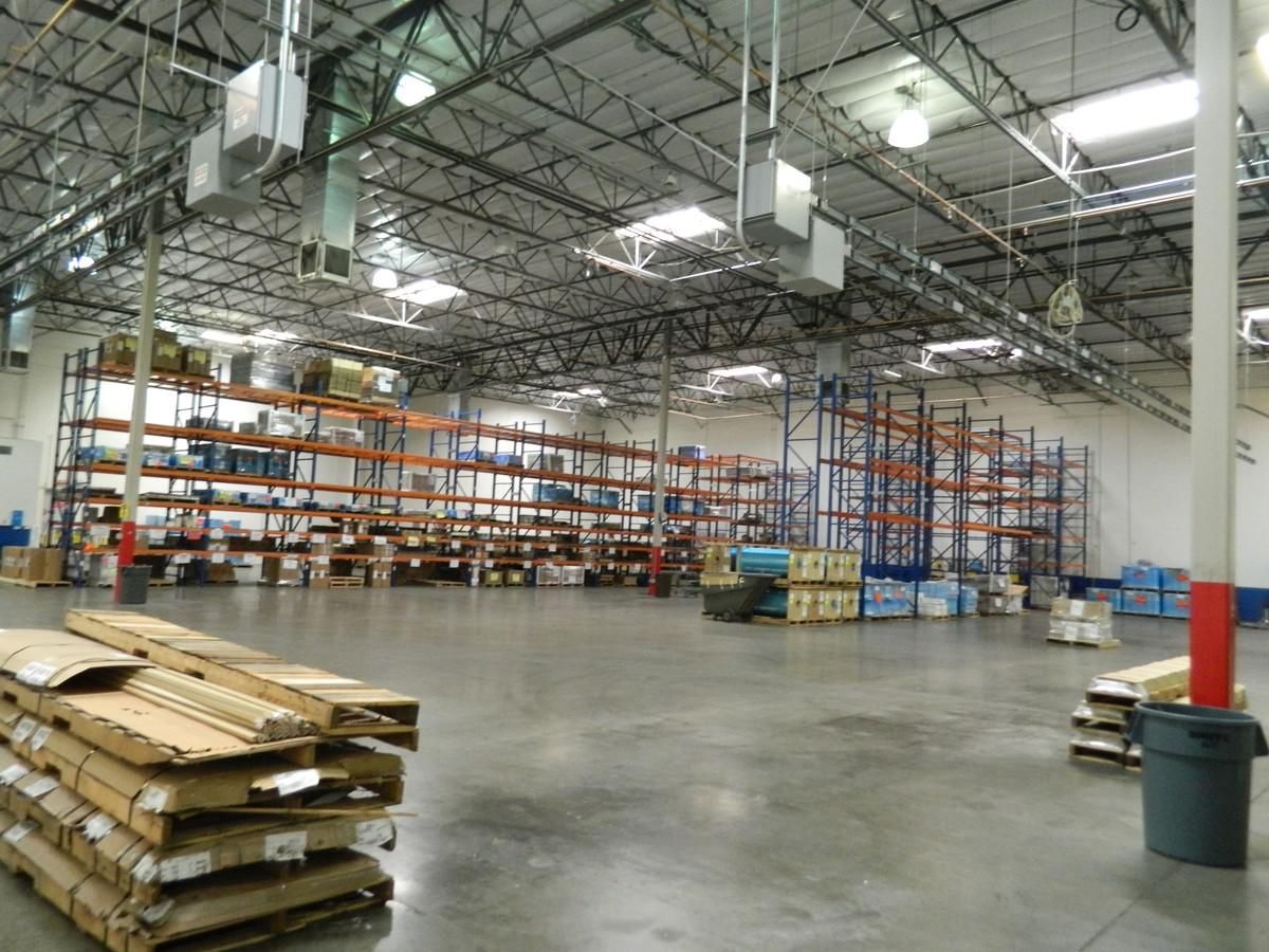 701 Auto Center Drive photo 4