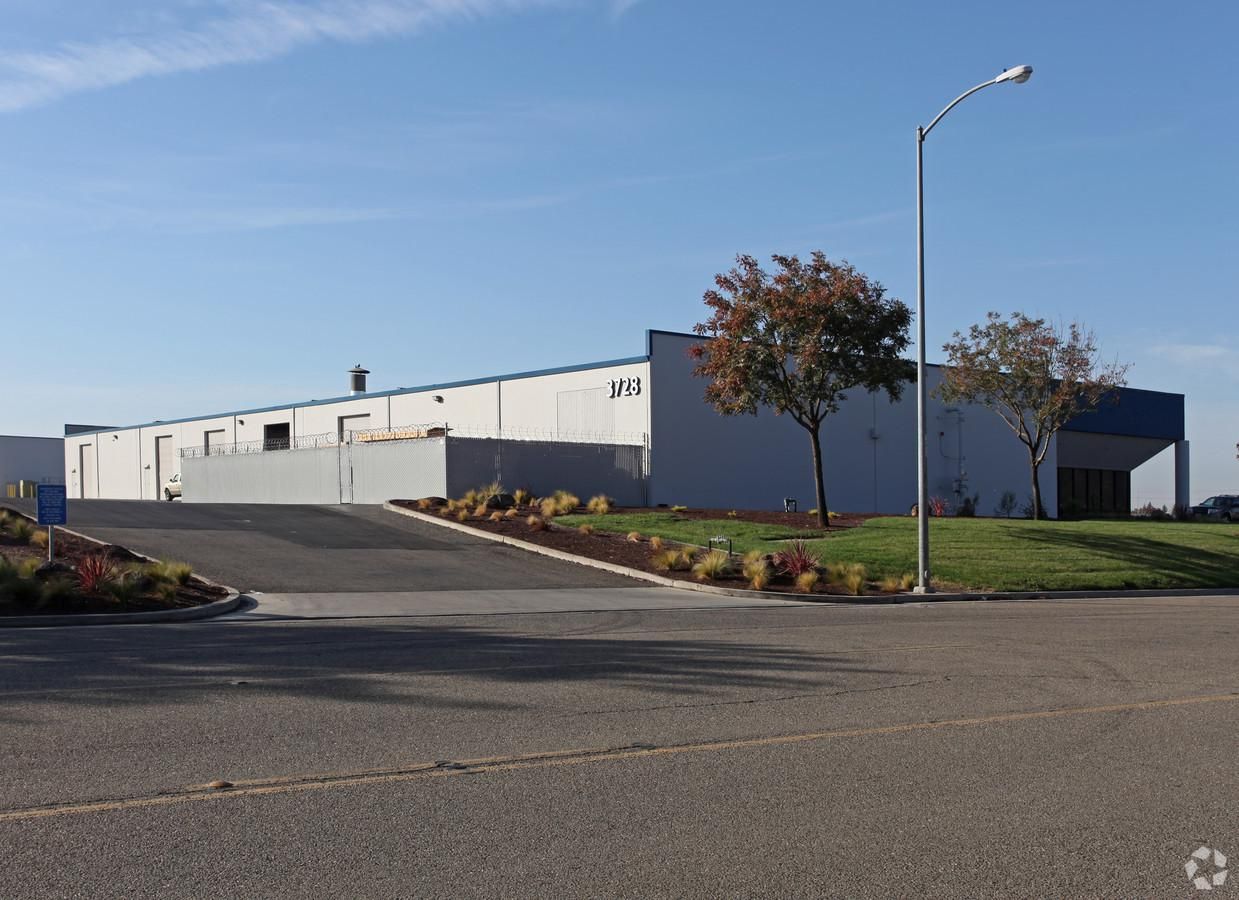 Industrial Property For Lease photo 2