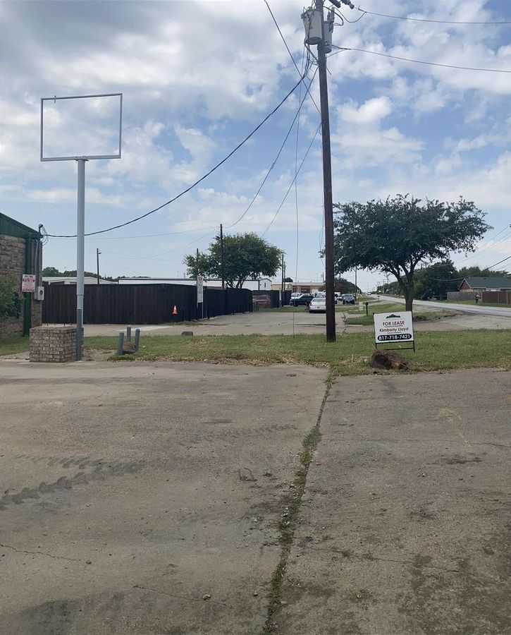 Industrial property in mesquite, TX photo 3
