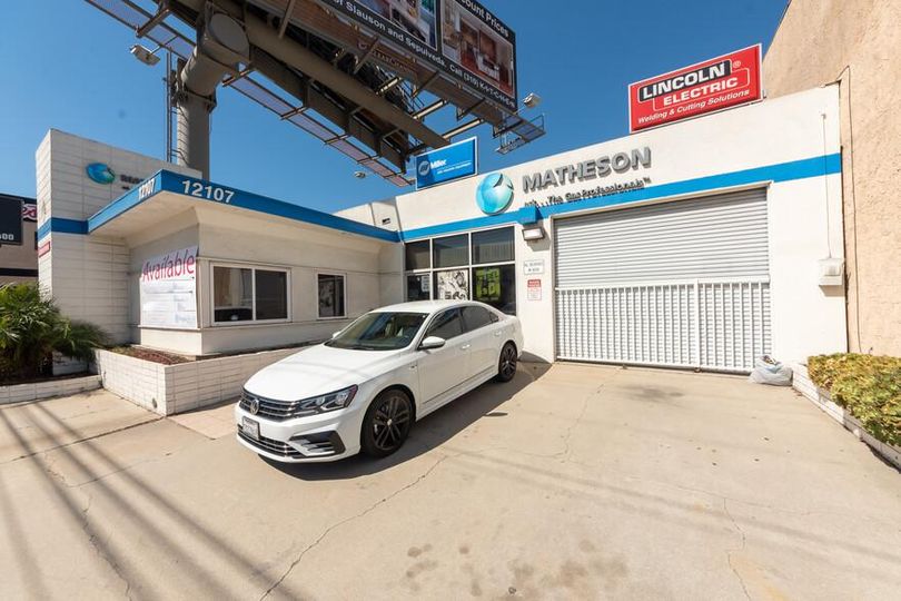 12107 W Jefferson Blvd