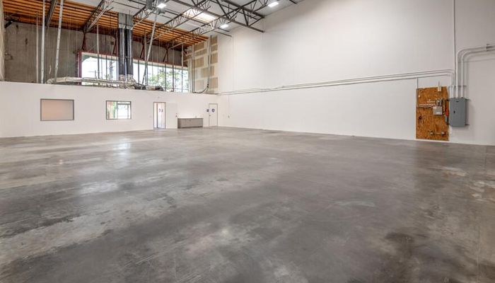 Warehouse Space for Rent at 11934-11954 S La Cienega Blvd Hawthorne, CA 90250 - #4