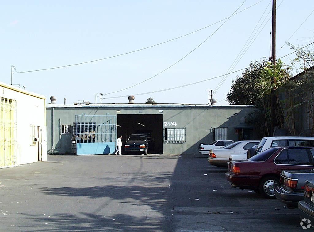Industrial Property For Lease photo 1