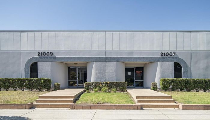 Warehouse Space for Rent at 9741 Independence Avenue Chatsworth, CA 91311 - #6