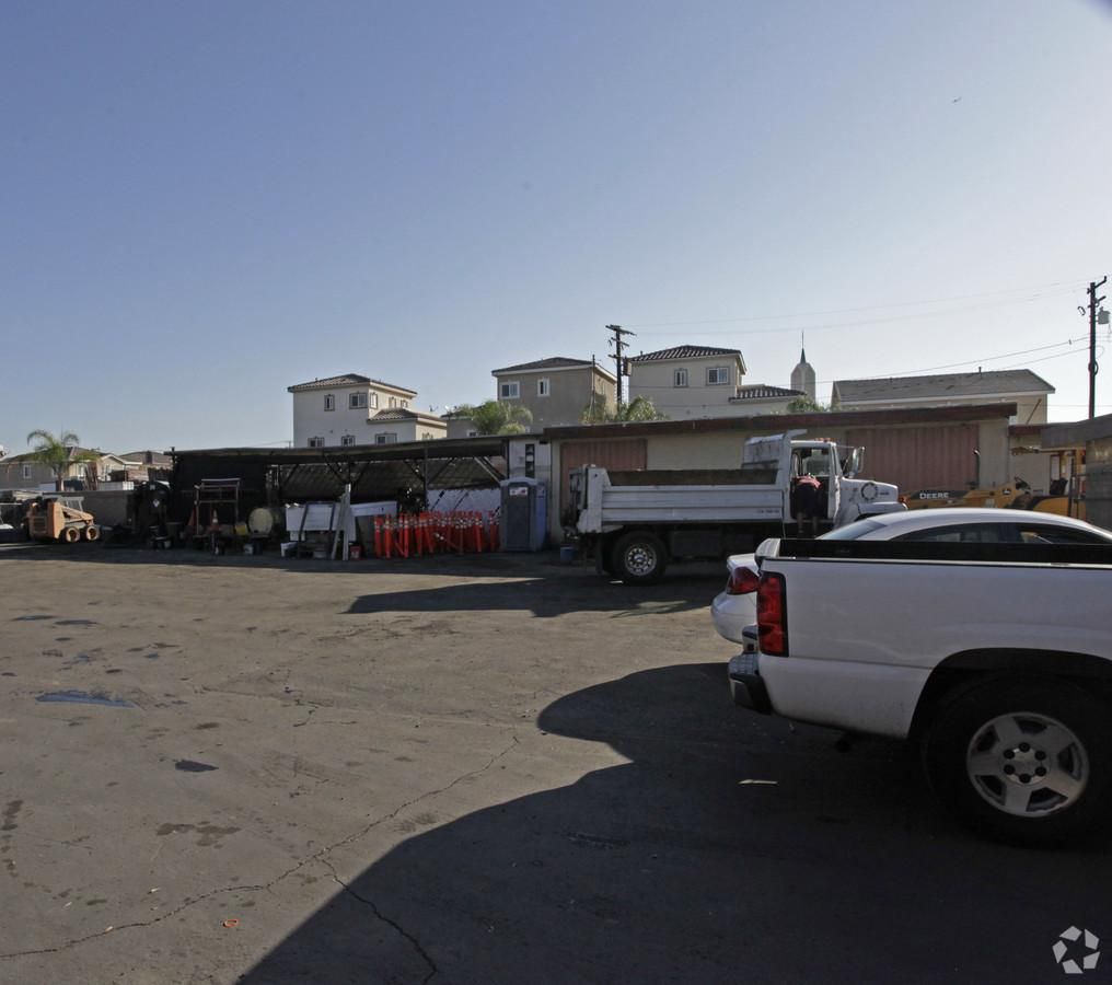 Industrial Property For Lease photo 2