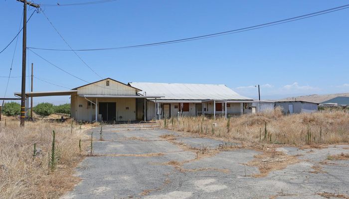 Warehouse Space for Sale at 497 E Nebraska Ave Dinuba, CA 93618 - #6