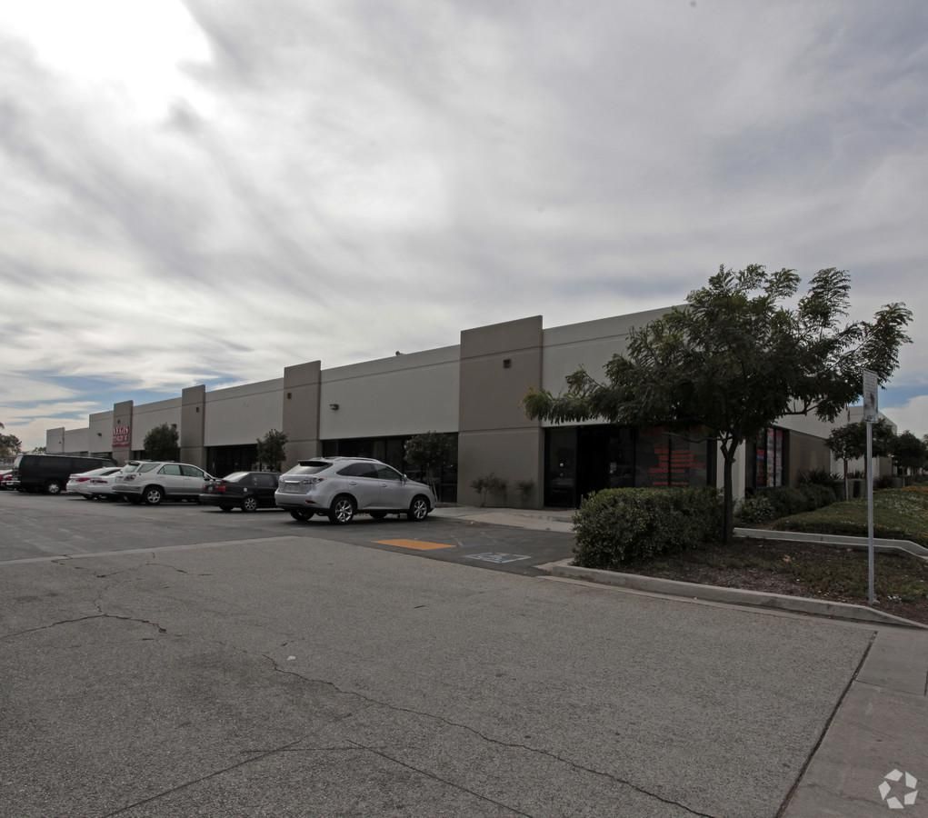 Industrial Property For Lease photo 1