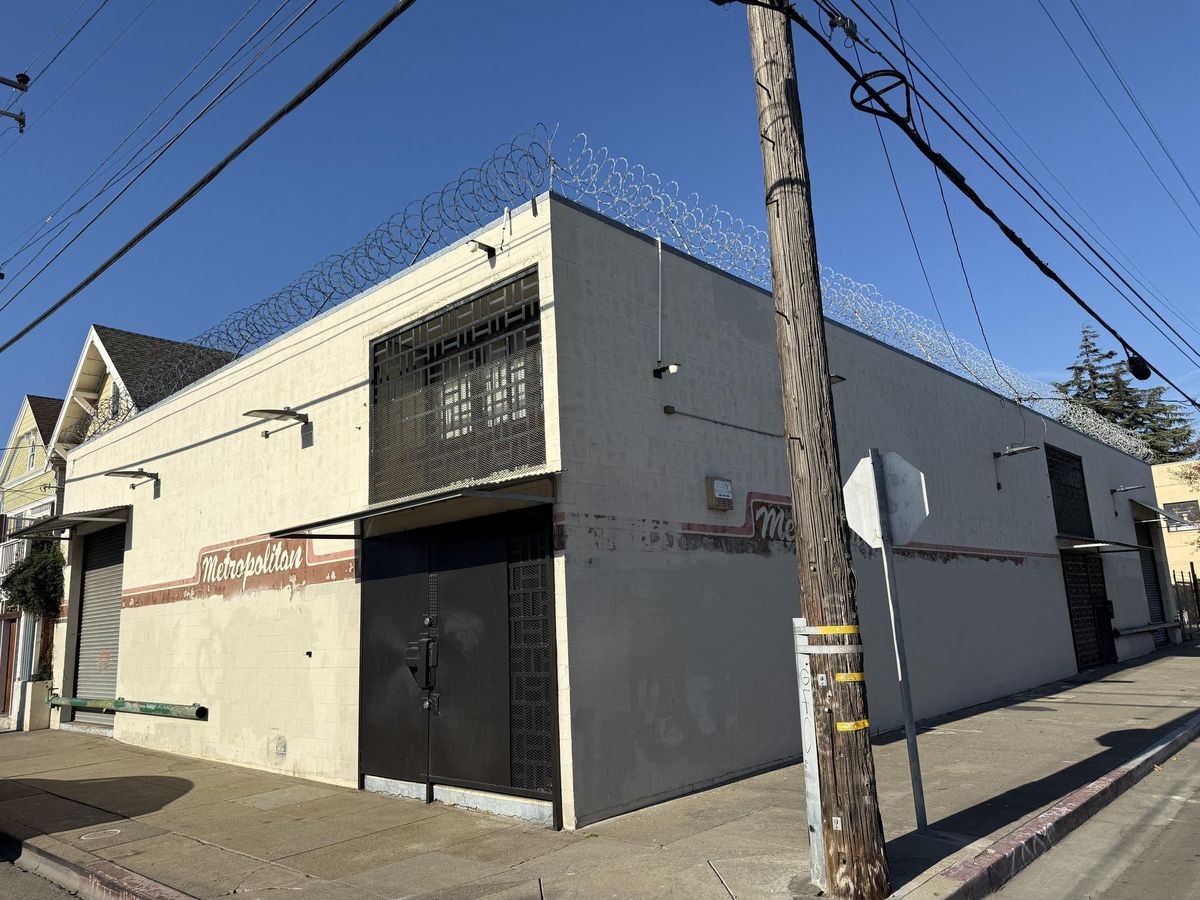 Prime Oakland Industrial Warehouse photo 4