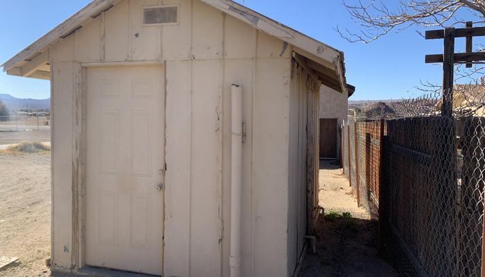 Warehouse Space for Rent at 30388 Old Hwy 58 Barstow, CA 92311 - #6