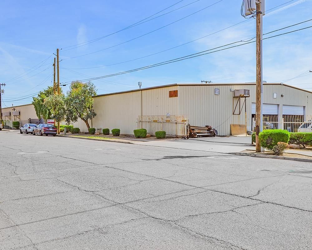1711 E Jackson Street photo 4