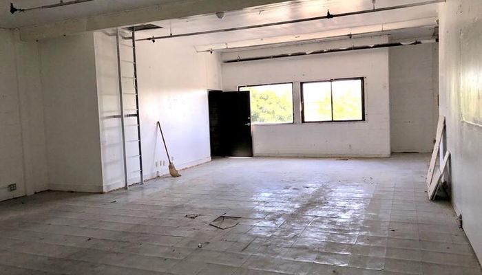 Warehouse Space for Rent at 911 W C St Wilmington, CA 90744 - #14