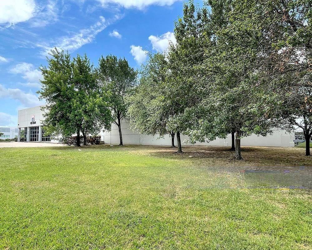2168 Diplomat Drive photo 2