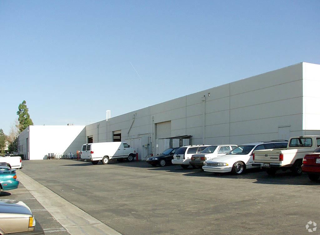 Bldg #2 photo 3
