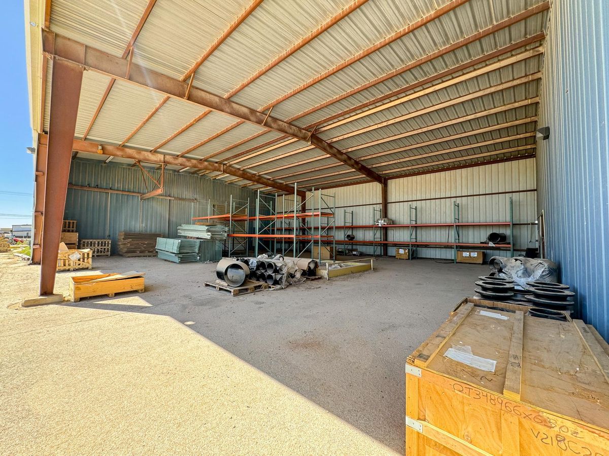 3310 NW Loop 338 photo 4
