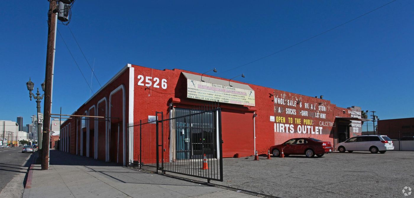 2526 S. Hill Street photo 2