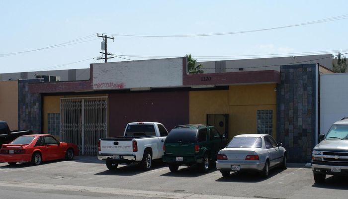 Warehouse Space for Sale at 1220 E Pomona St Santa Ana, CA 92707 - #3