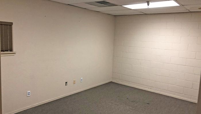 Warehouse Space for Rent at 4339 W Santa Ana Ave Fresno, CA 93722 - #5