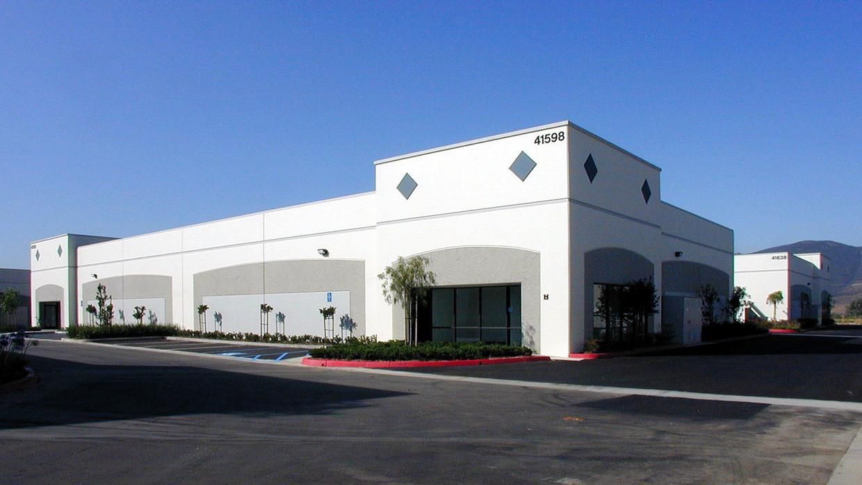 Eastman Industrial/Warehouse photo 4