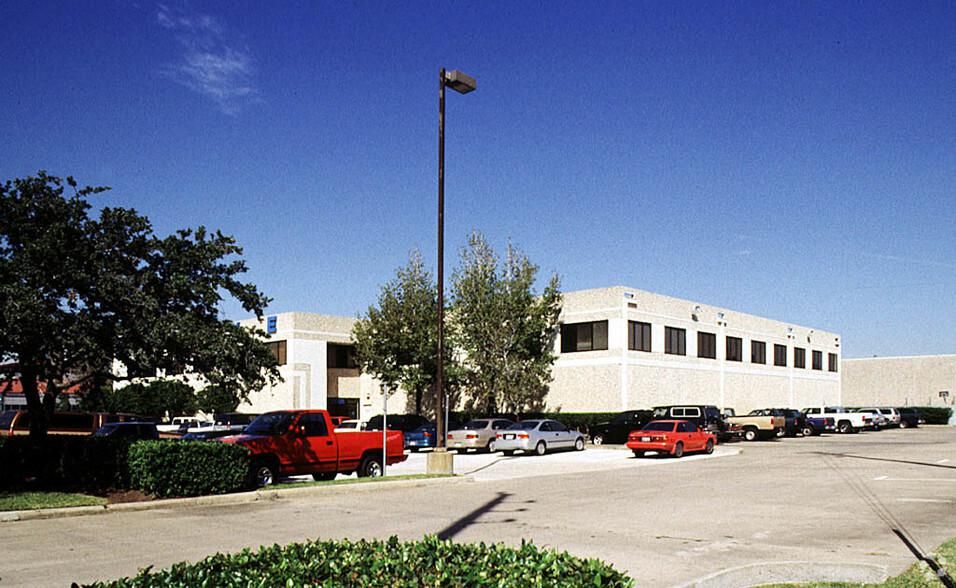 11100 W Airport Blvd photo 1