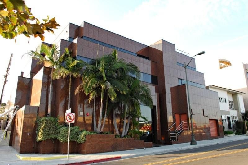 Executive Office Property for Lease photo 1