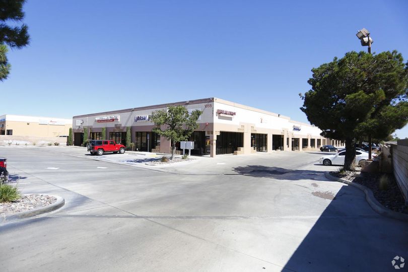 Columbia Commercial Center
