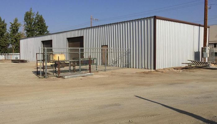 Warehouse Space for Sale at 81 W Gibbons Ave Porterville, CA 93257 - #2