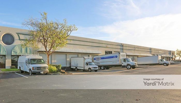 Warehouse Space for Rent at 30301-30361 Whipple Rd - Bldg M Union City, CA 94587 - #3