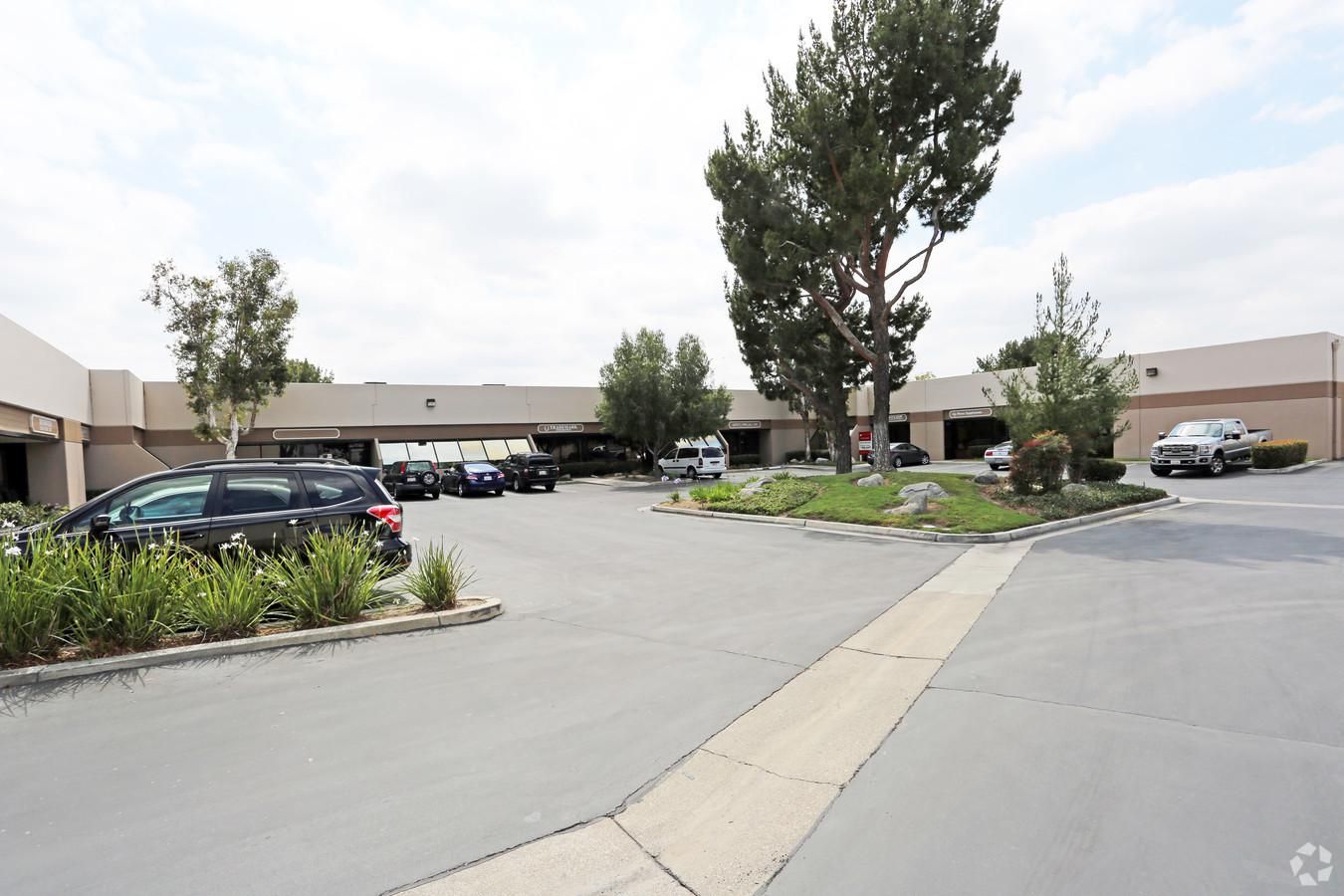 1259 N Tustin Ave (3,997 sf) photo 1