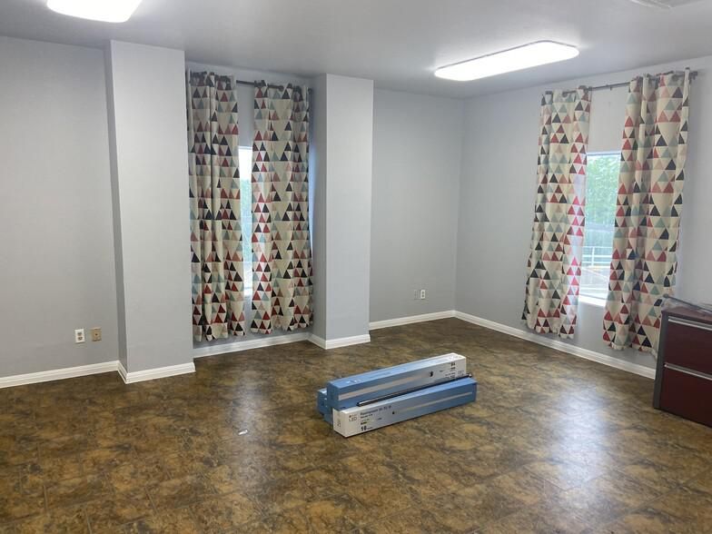 13800 Dragline Dr photo 3