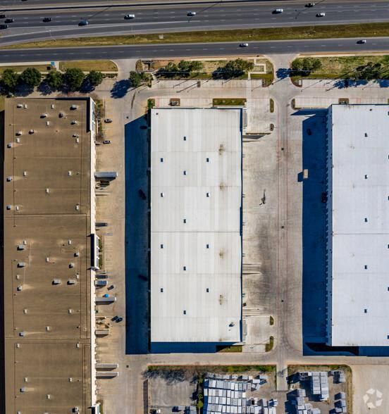 Pan Am West Industrial Park 3319 N Panam Expy photo 4