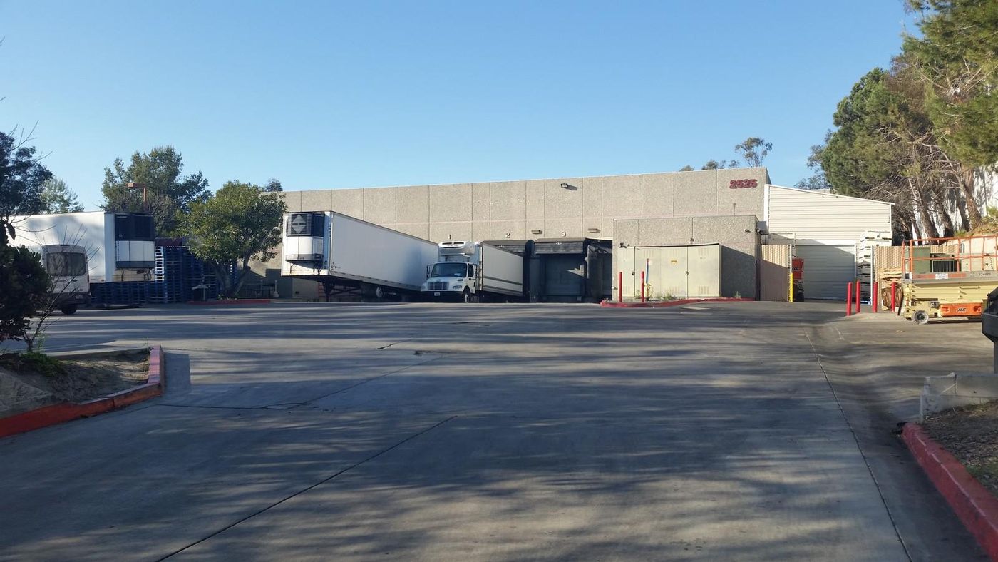 COLD STORAGE/REFRIGERATION BUILDING photo 3