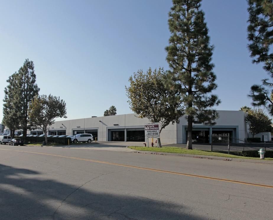 Lambert Commerce Center photo 4